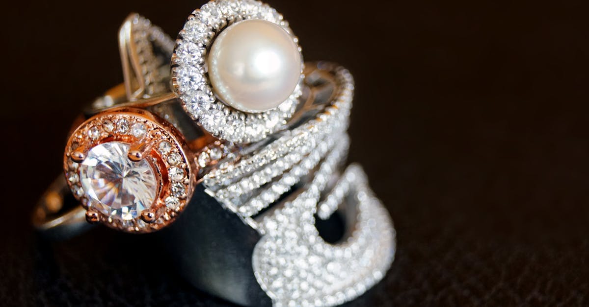 découvrez notre collection d'accessoires tendance pour sublimer votre style. que ce soit des bijoux, des sacs ou des articles de mode, trouvez les pièces parfaites pour compléter votre look.