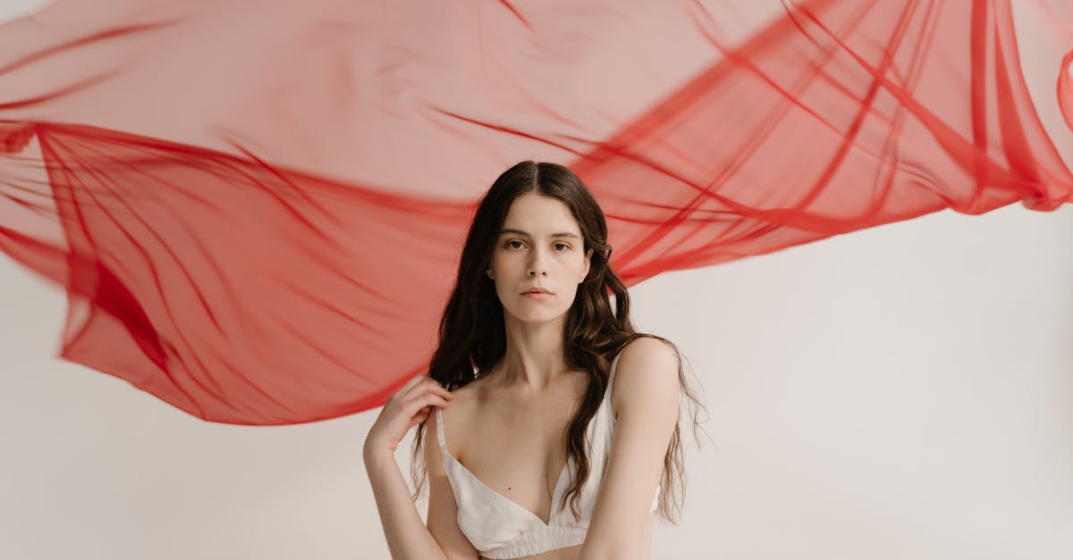 découvrez notre collection de lingerie sexy, alliant élégance et sensualité. trouvez des modèles qui subliment votre silhouette et éveillez la passion avec nos pièces raffinées.